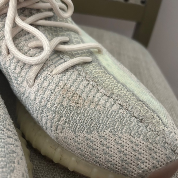 YEEZY BOOST 350 V2 - Picture 7 of 7